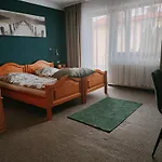 Habitación en casa particular Goscinne U Broni