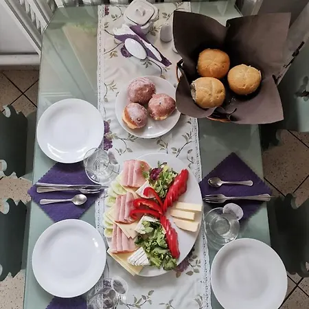 Goscinne U Broni Проживание в семье *